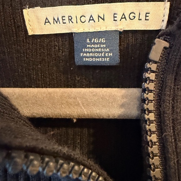 American Eagle Outfitters Black Cropped Blazer - Picture 2 of 2